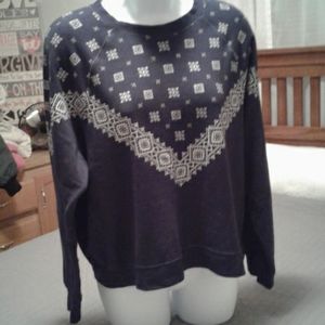 Buckle sweatshirt